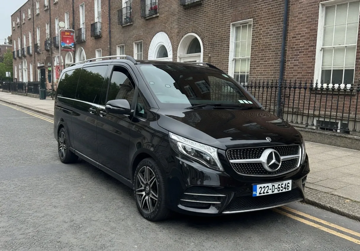 Mercedes V-Class chauffeur vehicle